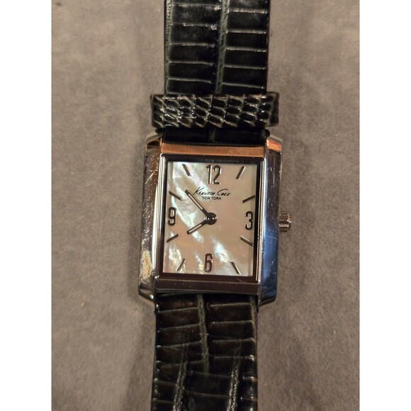 Kenneth Cole NY KC2563 Slim , Ultra-thin , MOP , Green Croco Leather Strap Watch - Picture 1 of 7